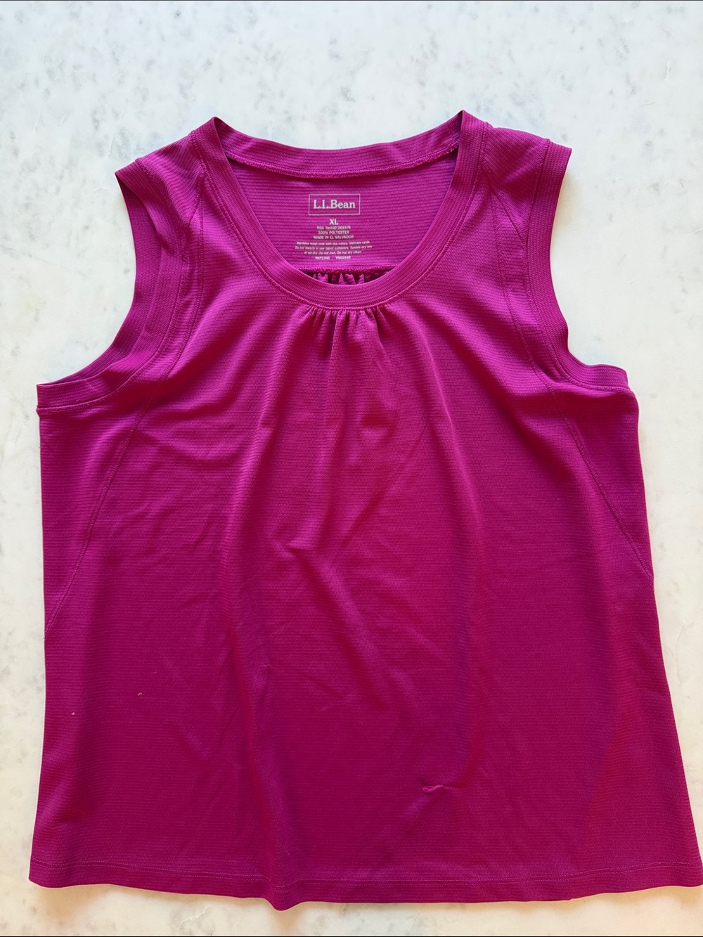 L.L. Bean Women's Fuchsia Scoop Neck Tank Top